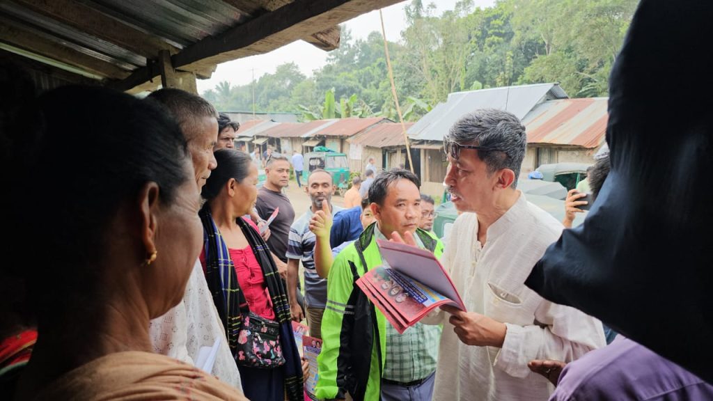 গণসংযোগে ঘিলাছড়িতে বিএনপি প্রার্থী দীপেন দেওয়ান